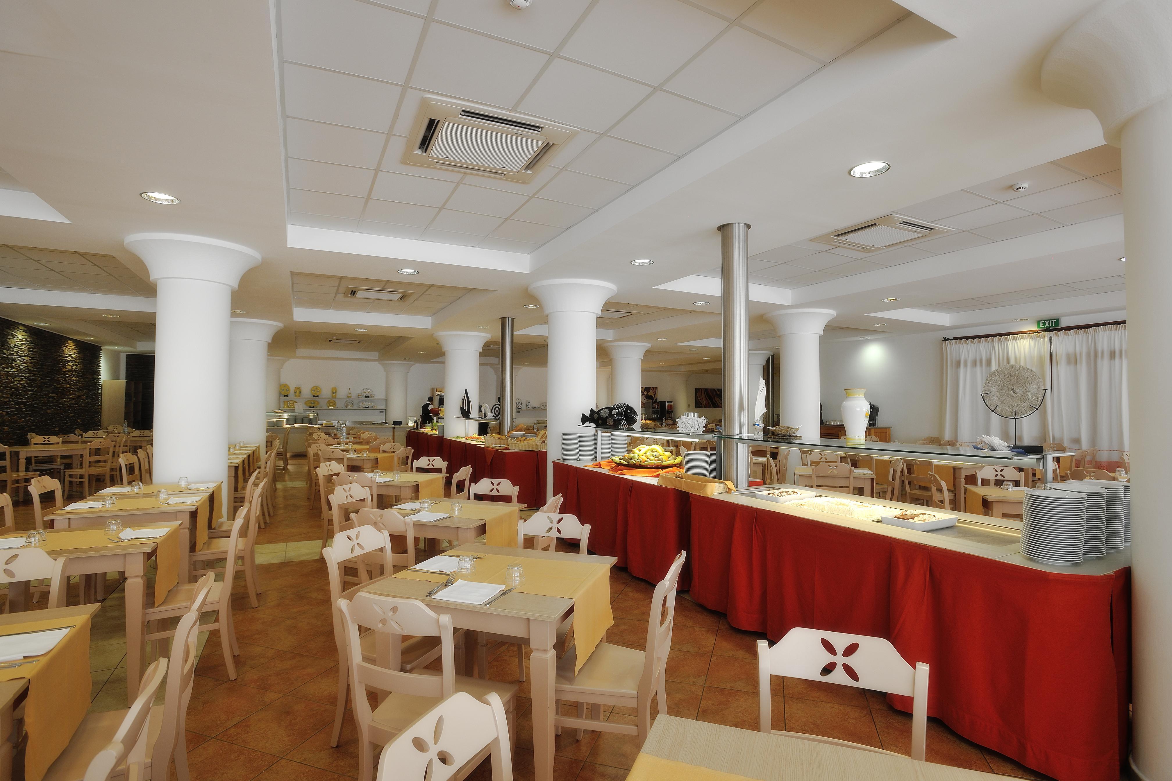 Cala Della Torre Resort La Caletta Extérieur photo